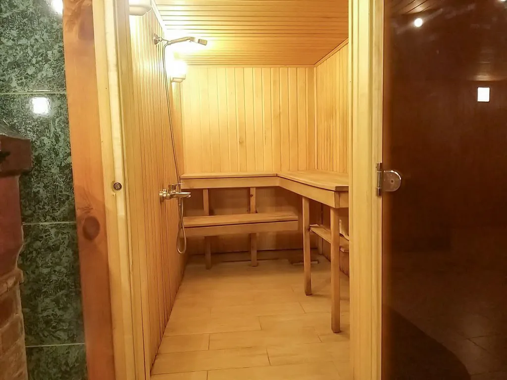 Дом у набережной