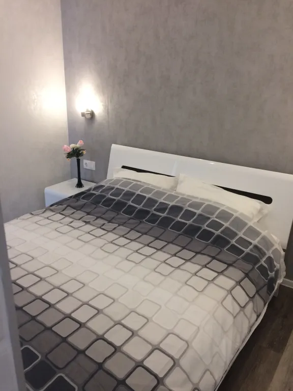 Уютная квартира в центре с видом на сосновый лес