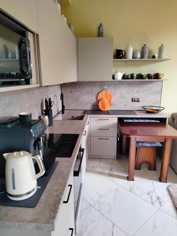 2-комнатный апартамент с видом на Аигбу