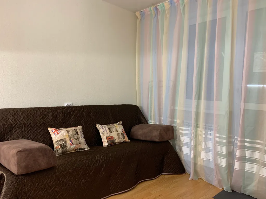 Евродвушка у ТЦ Фестиваль