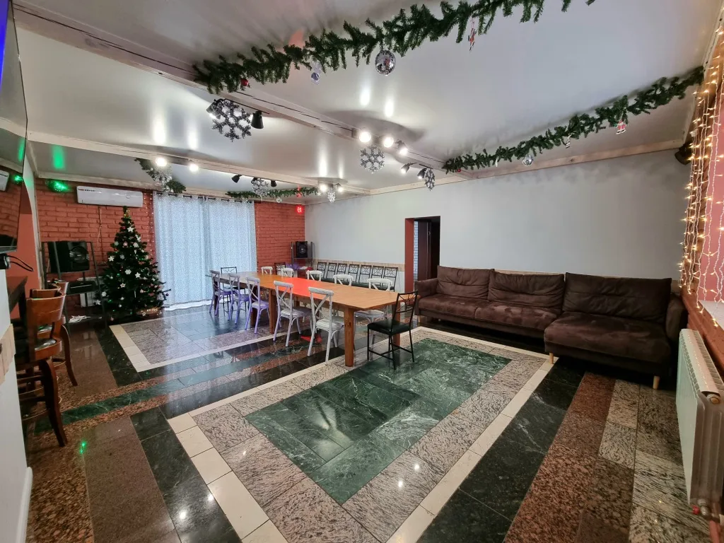 Коттедж с бассейном, баней, беседкой для больших компаний