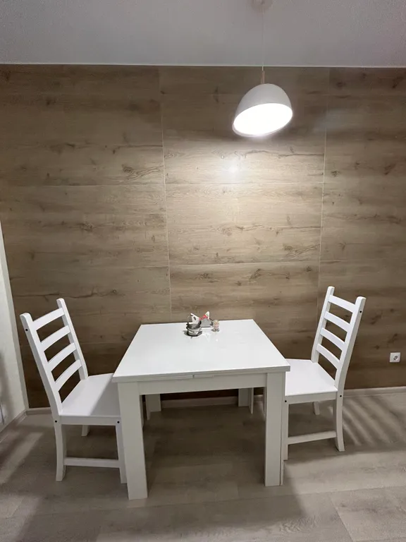 Современная квартира рядом с набережной