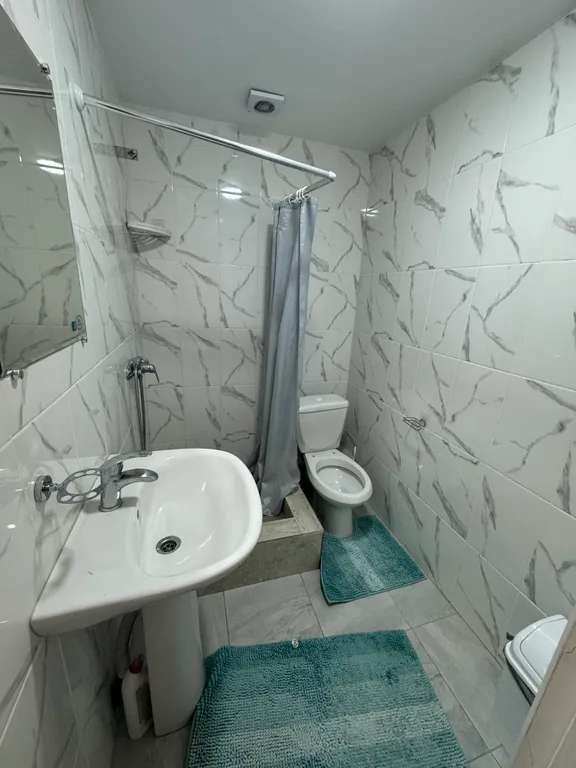 В дали от городской суеты комната в частном доме