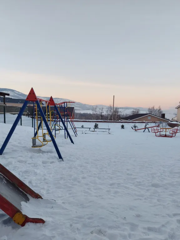 Таунхаус у ГЛЦ и озера Банное