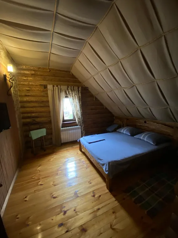 Уютный загородный коттедж недалеко от центра города