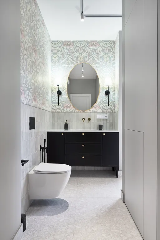 Двухкомнатная дизайнерская квартира в центре by Karmann`s Apartments