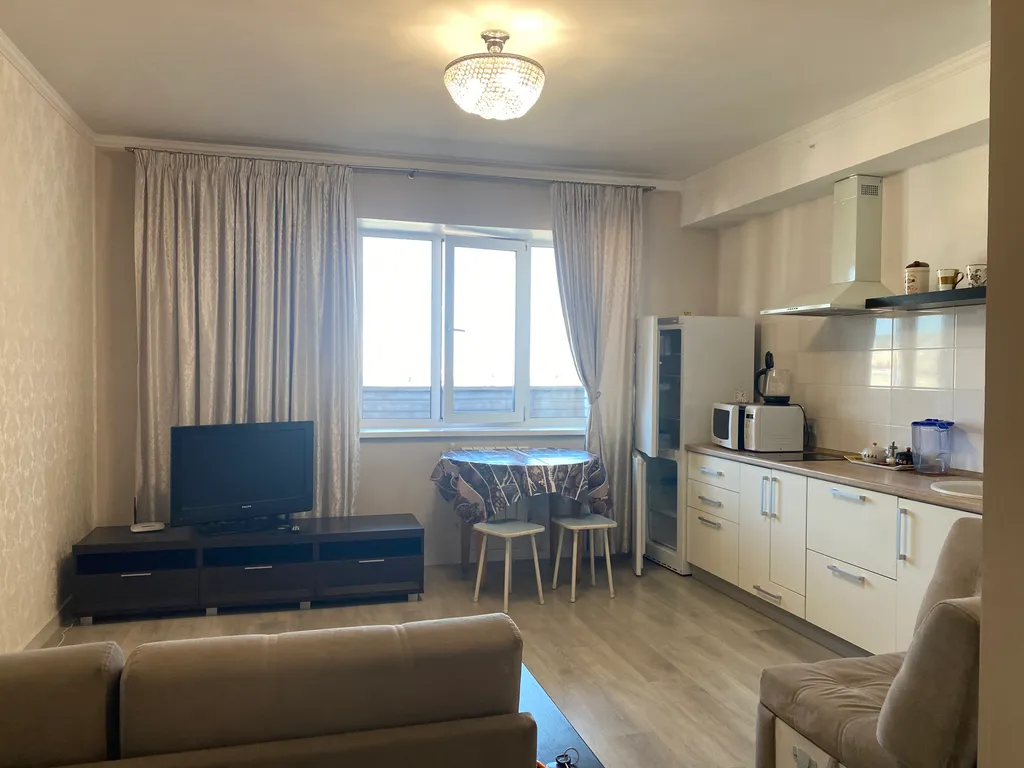 Уютная и светлая 2-комнатная квартира в центре города — аренда посуточно в Улан-Удэ