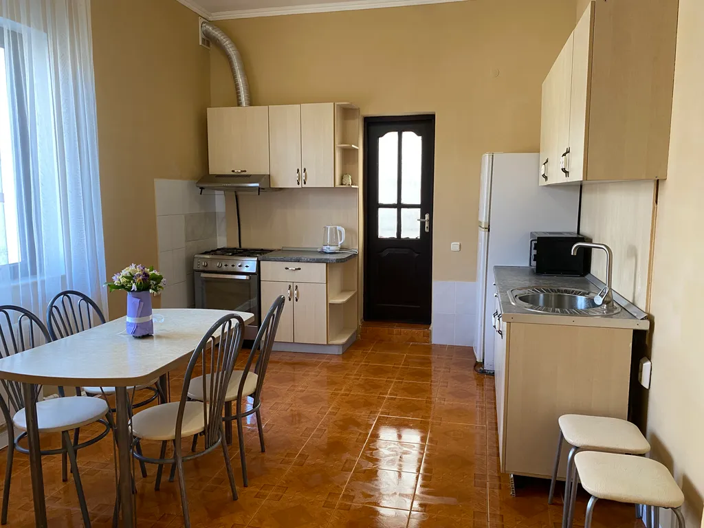 Квартира 4-комнатная Квартира — Анапа