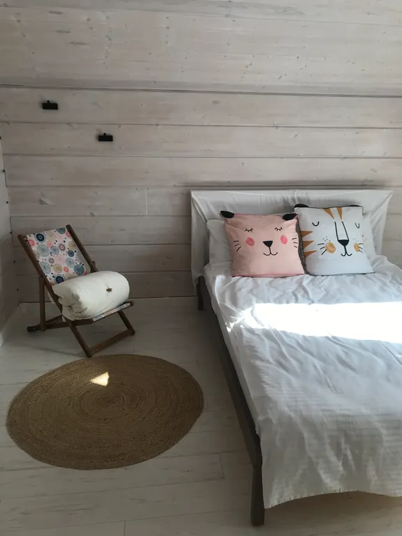 Коттедж Дом для отдыха Mеdley с домашним кинотеатром, террасой и джакузи — Гончарное