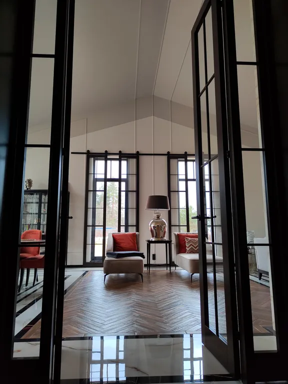 Коттедж Уникальный дом у озера — Выборг