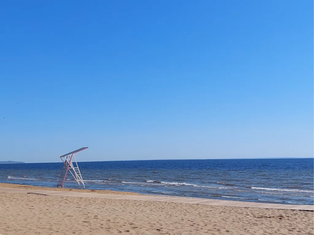 Большой дом у Камского моря