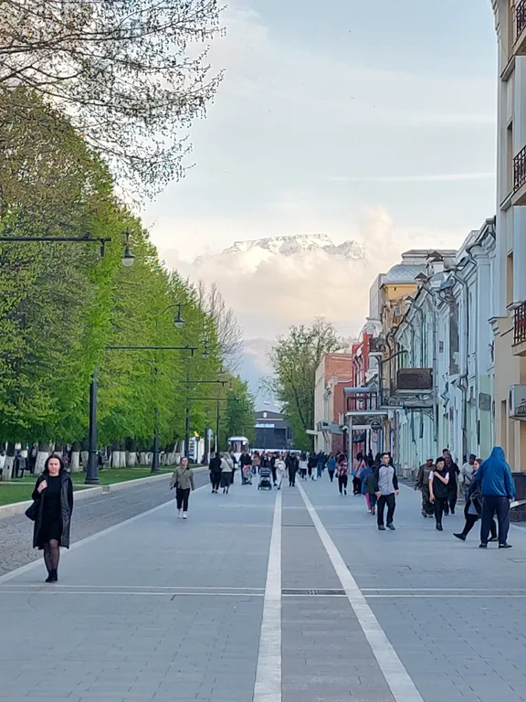 Уютная квартира в центре города на набережной