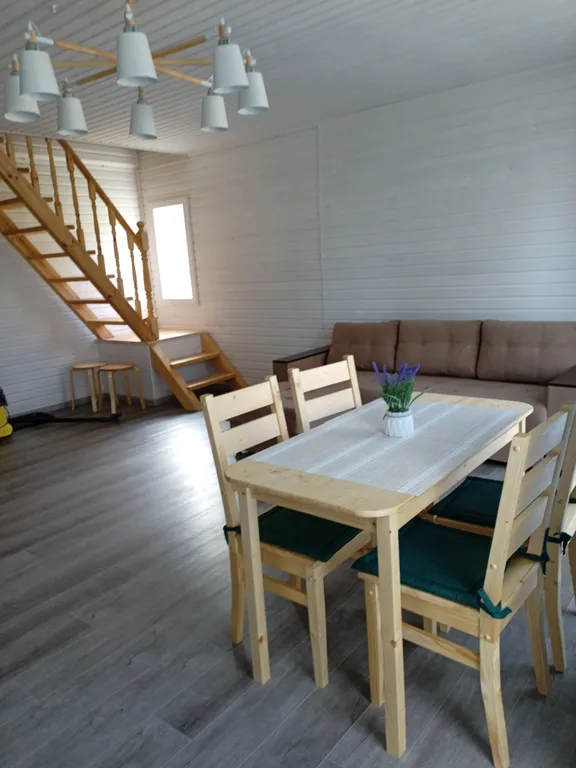 Дом у леса недалеко от песчаного пляжа