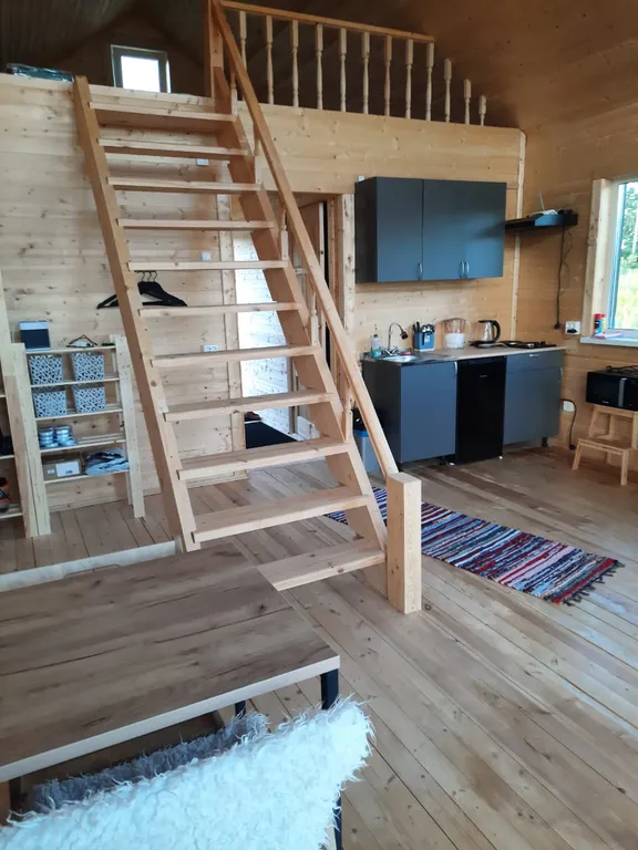 Домик с видом на озеро