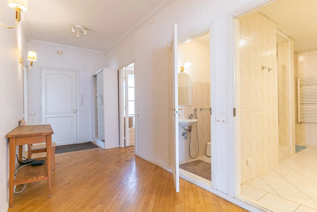 Квартира с большой гостиной с видом