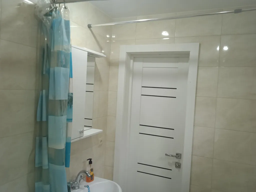 Простенькая комнатка в частном домике