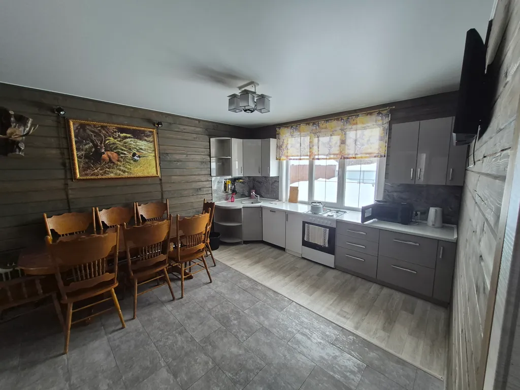 Роскошный деревянный дом