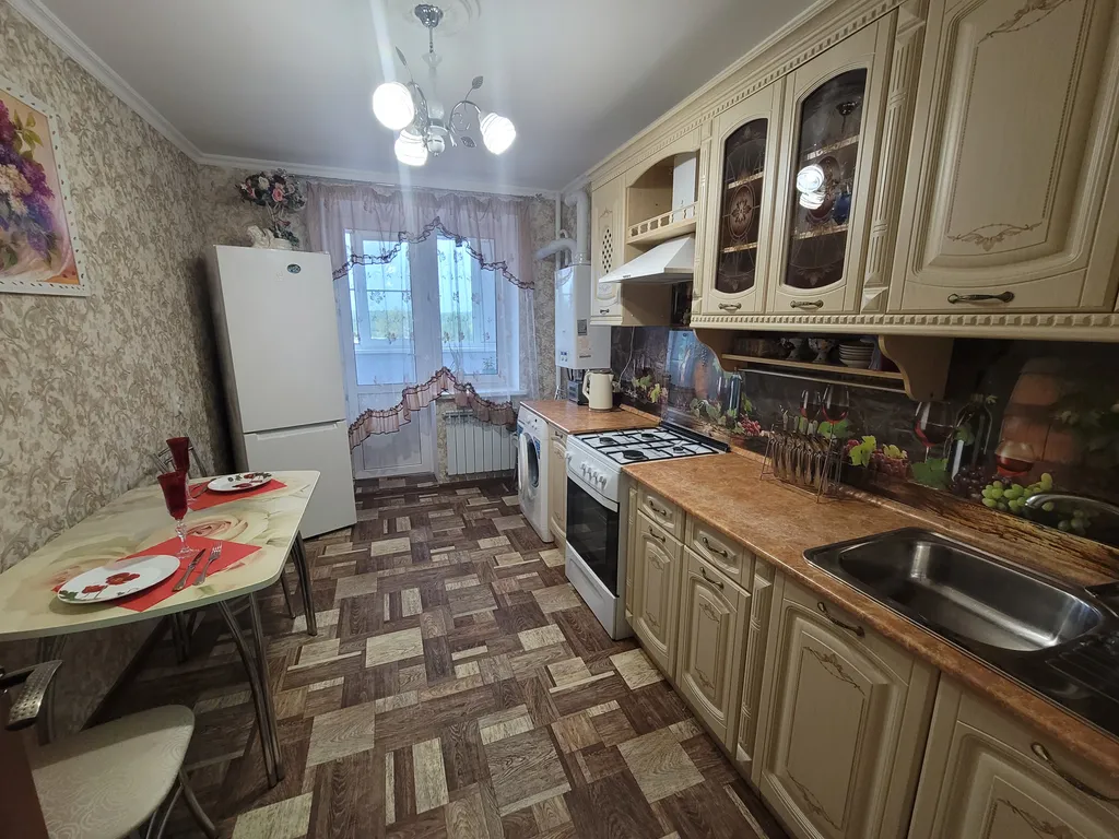 2-комнатная квартира вблизи парка и озера