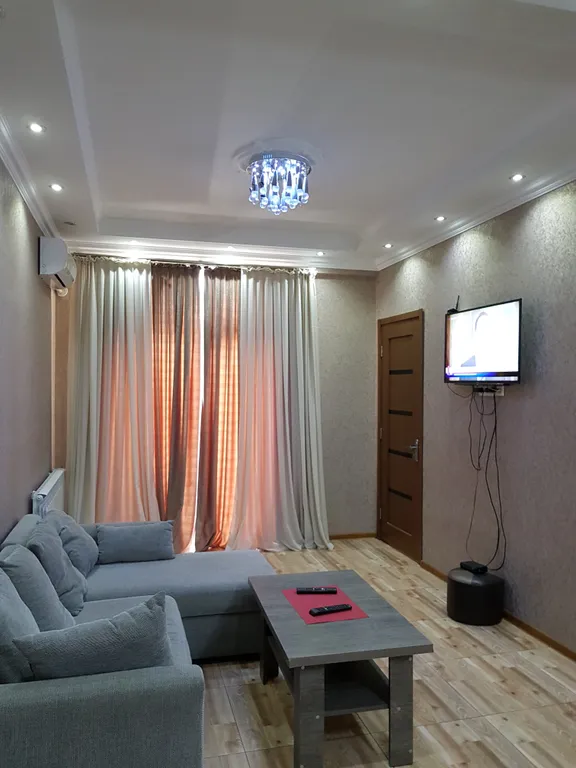 3-комнатная Квартира — аренда посуточно в Тбилиси