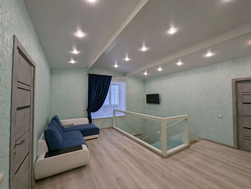 Коттедж с баней