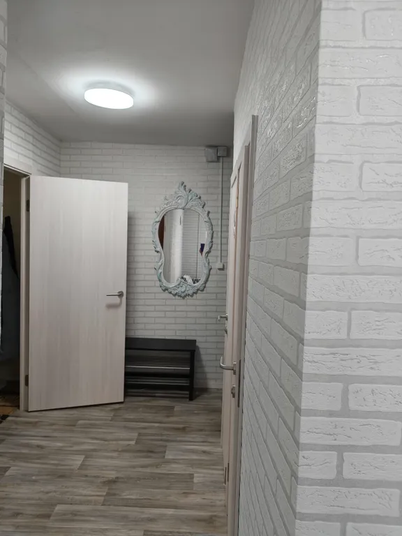 2-комнатная квартира чистая и просторная после ремонта