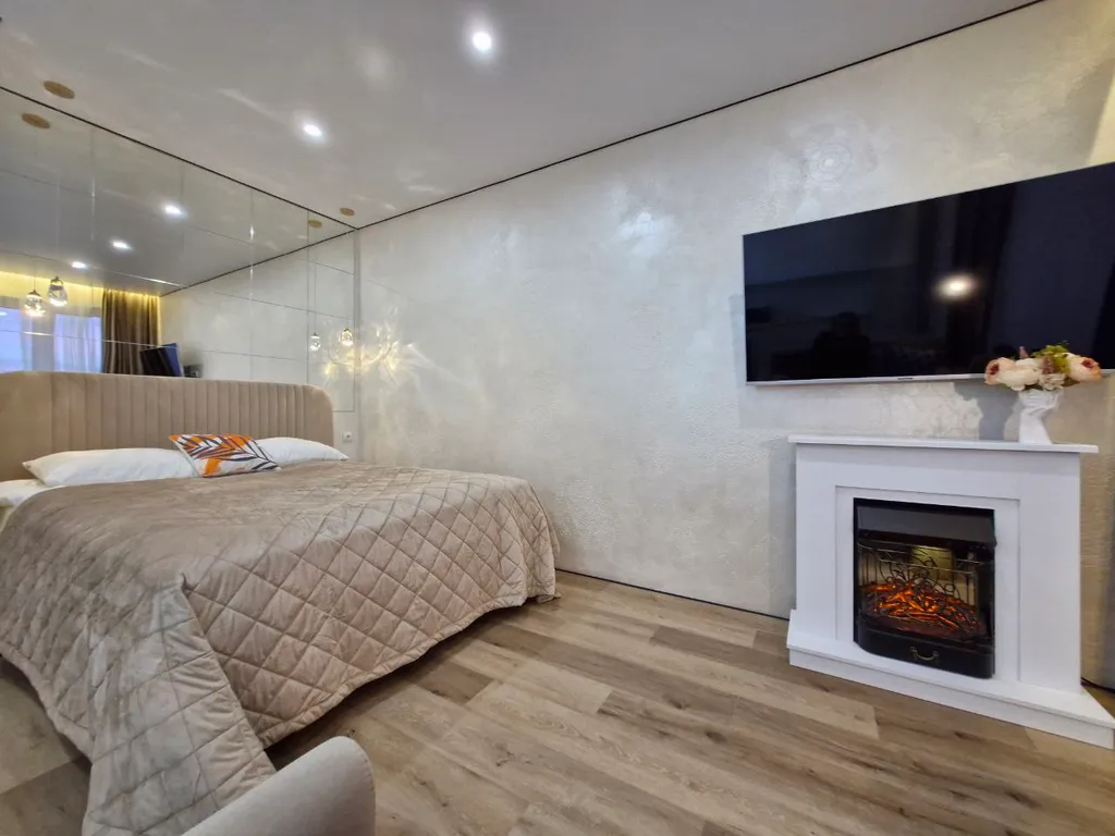 Уютная квартира люкс класса с камином, автовокзал географический центр