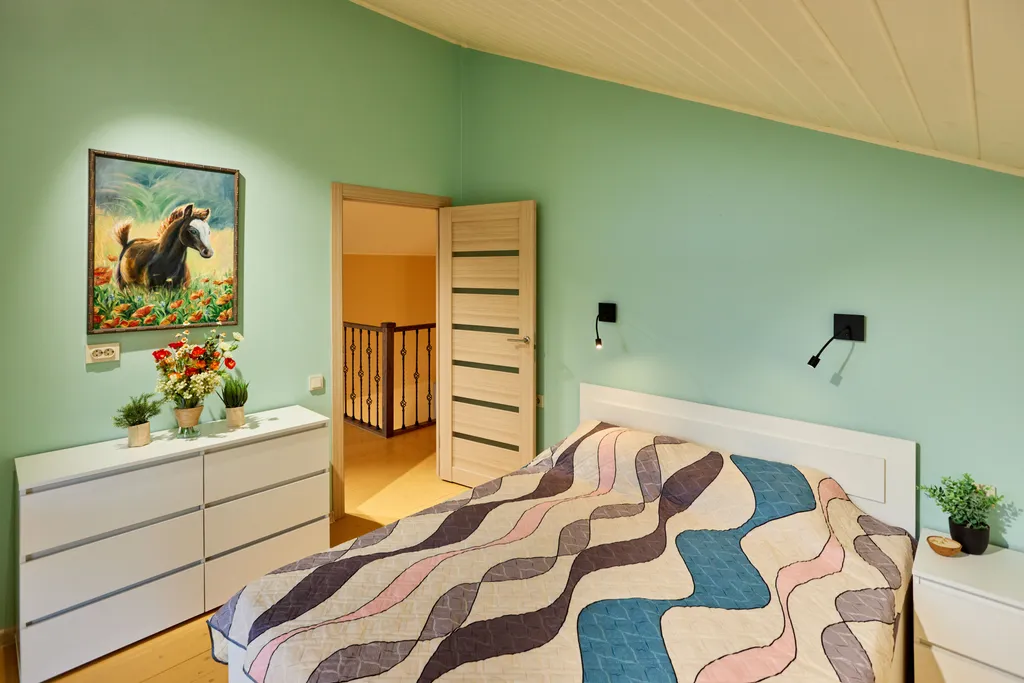 Уютный двухэтажный дом