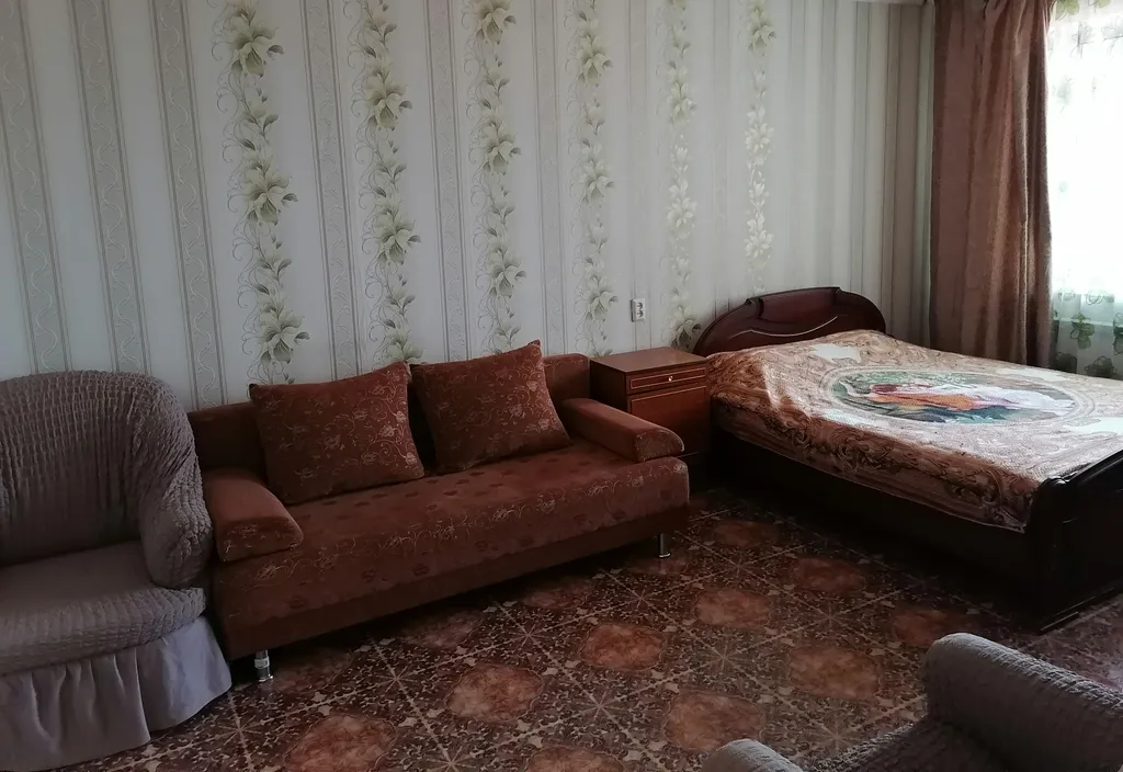 Квартира в центре города, рядом- кадетка, обл. больница, военкомат — аренда посуточно в Оренбург
