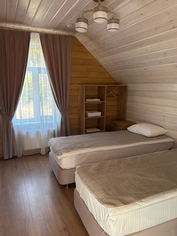 Дом в лесу с баней и видом на Волгу