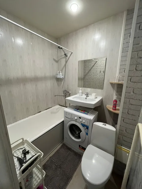 Live by bigwood, живи у склона