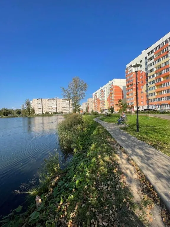 Квартира рядом с Парком Луговой и прудом с уточками