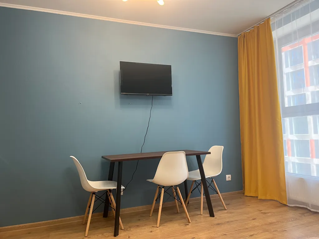 Просторная студия у метро Парнас