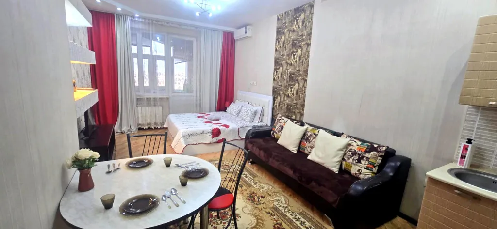 Однокомнатная в золотом квадрате