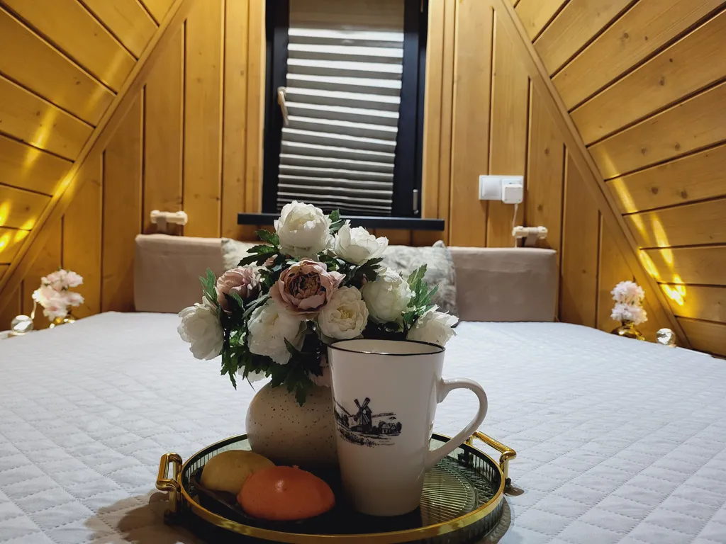 Уютный домик в стиле А-фрейм