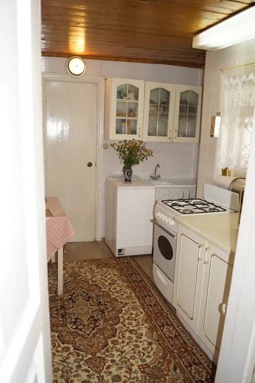 Дом рядом с парком