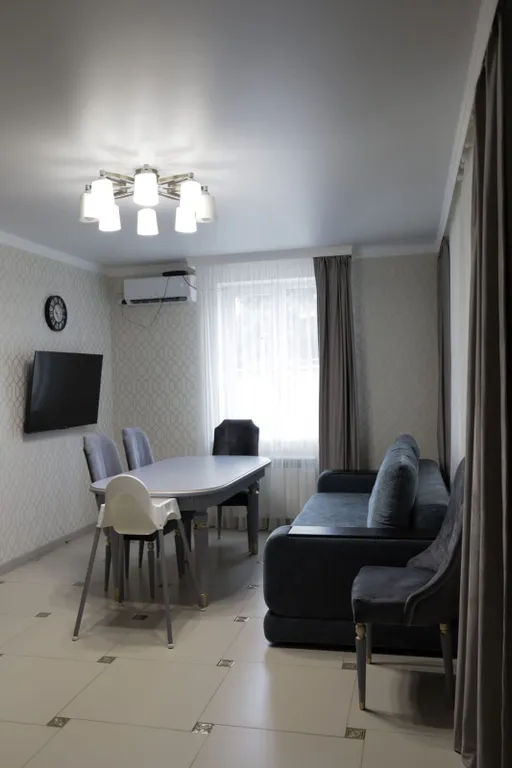 Уютный домик с бассейном в 7 километрах от города