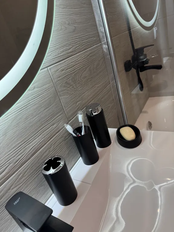 Уютная светлая квартира с видом на город