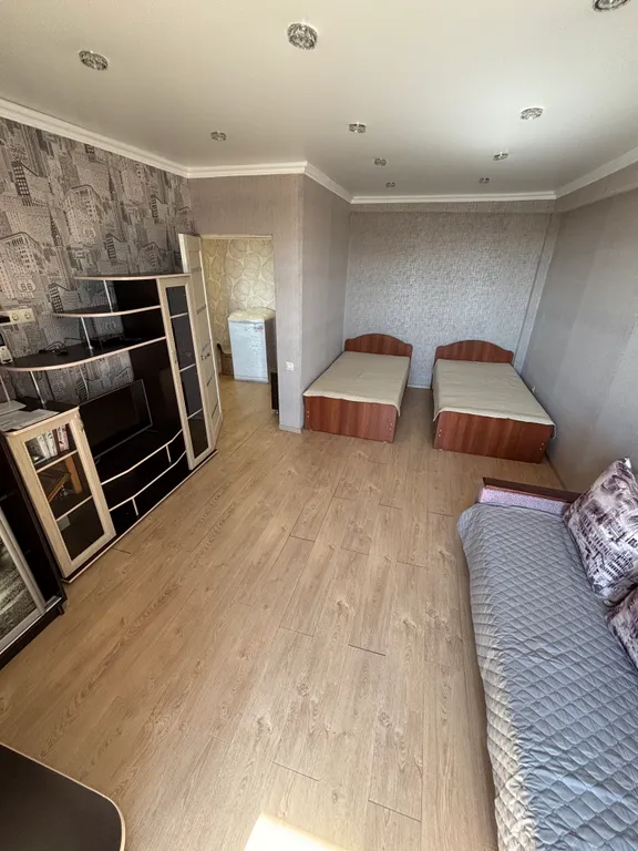 Квартира Видовая 1-к квартира в 5 минутах от моря, Гагра, 42 кв, 3 кровати — Гагра