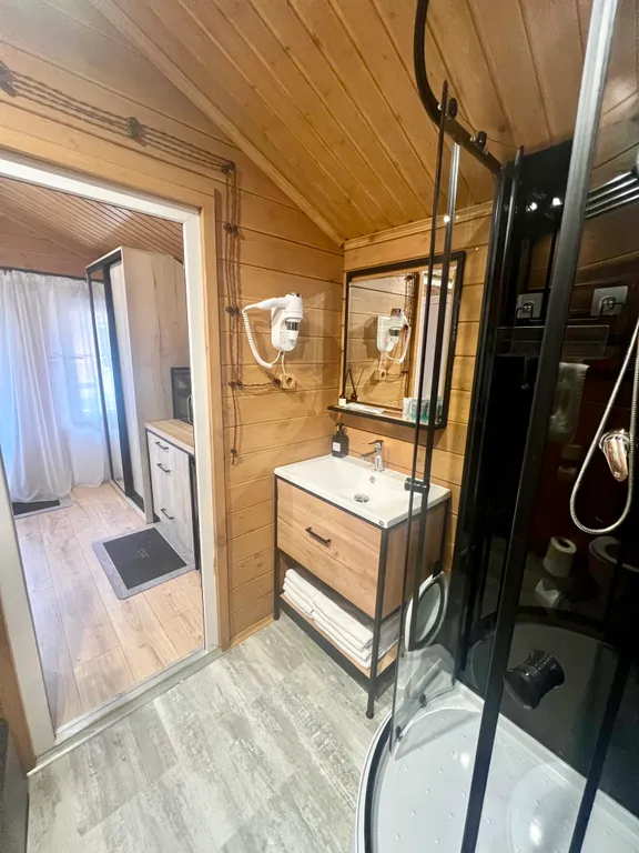 Коттедж Летний эко-домик на берегу моря. Сириус — Сириус