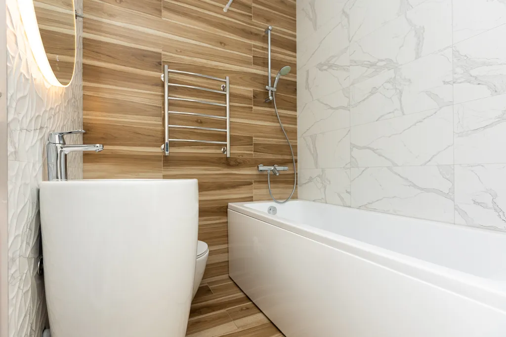 Студия с видом на закат в горах