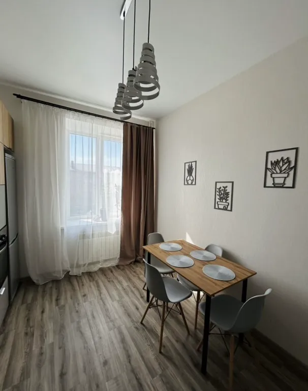 Квартира Уютная квартира после ремонта с красивым видом из окна — Омск