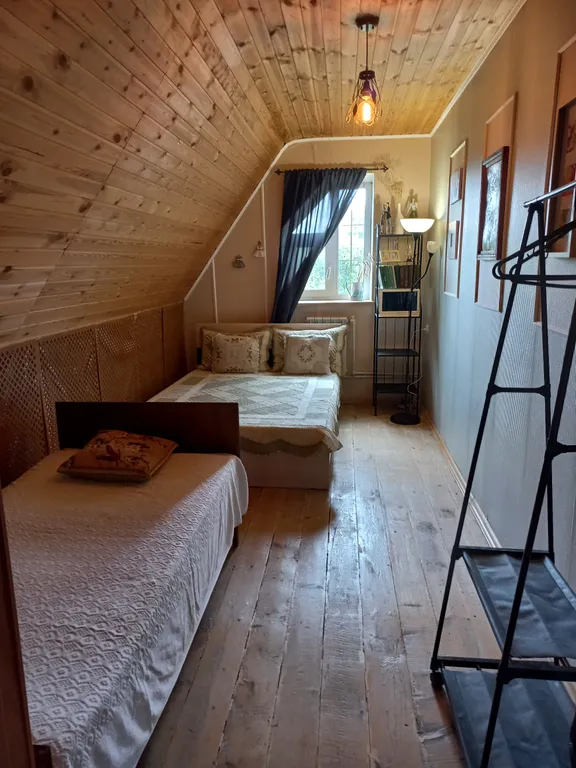 Частный дом в деревне в 15 километрах от центра города