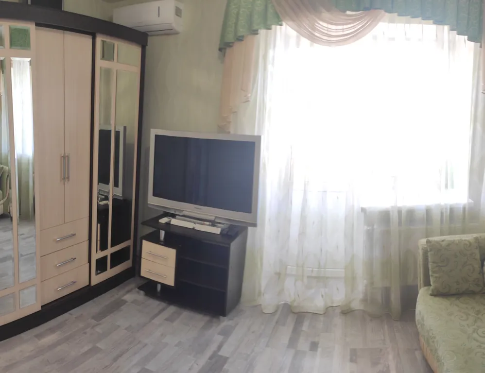 Квартира Комфортная новая квартира у моря — Ейск