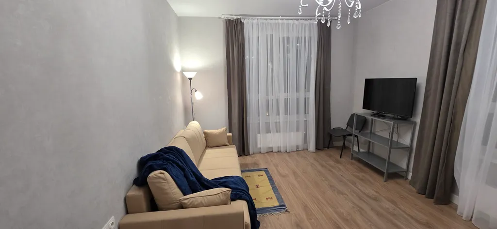 Шикарная двухкомнатная квартира у Мещерского парка