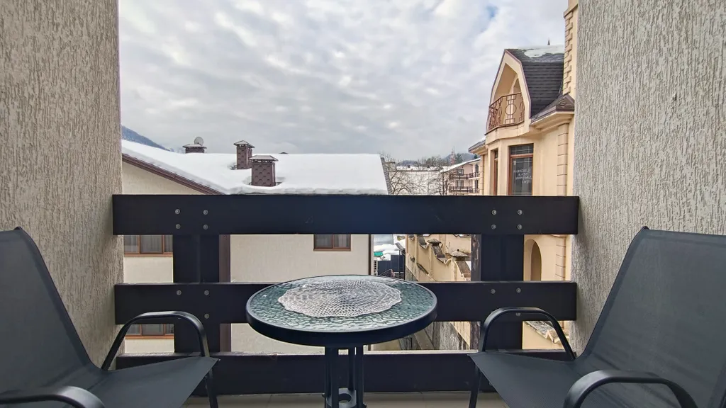 Дизайнерский апартамент с двумя спальнями