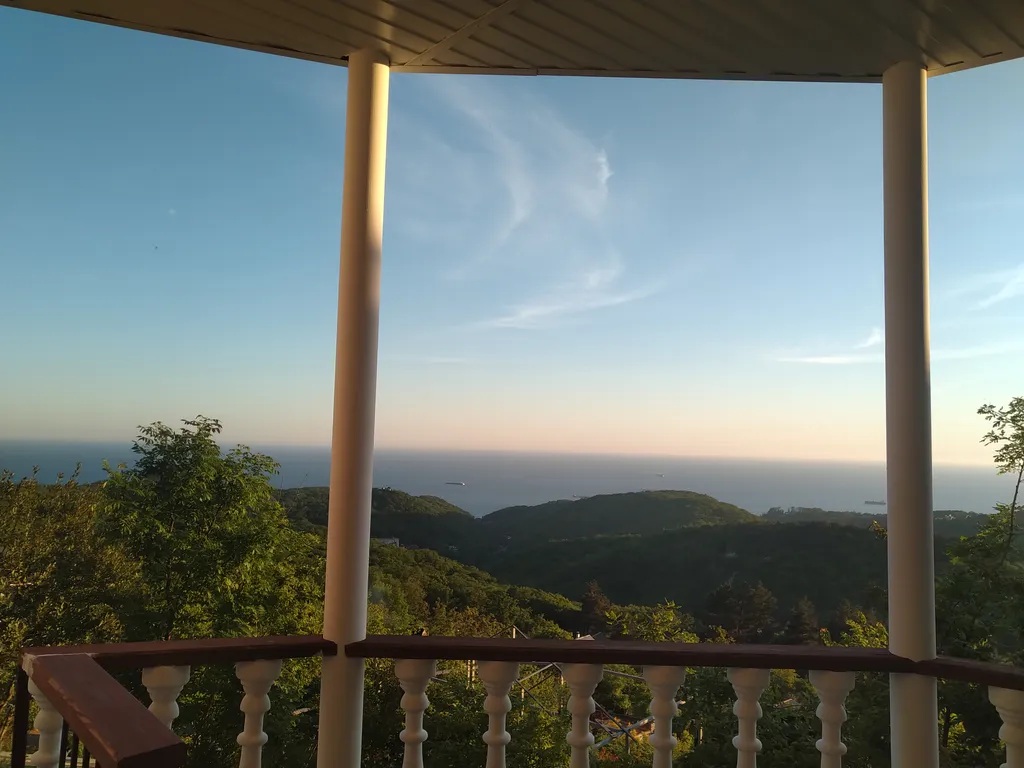 Вилла в горах с великолепным видом на долину и море