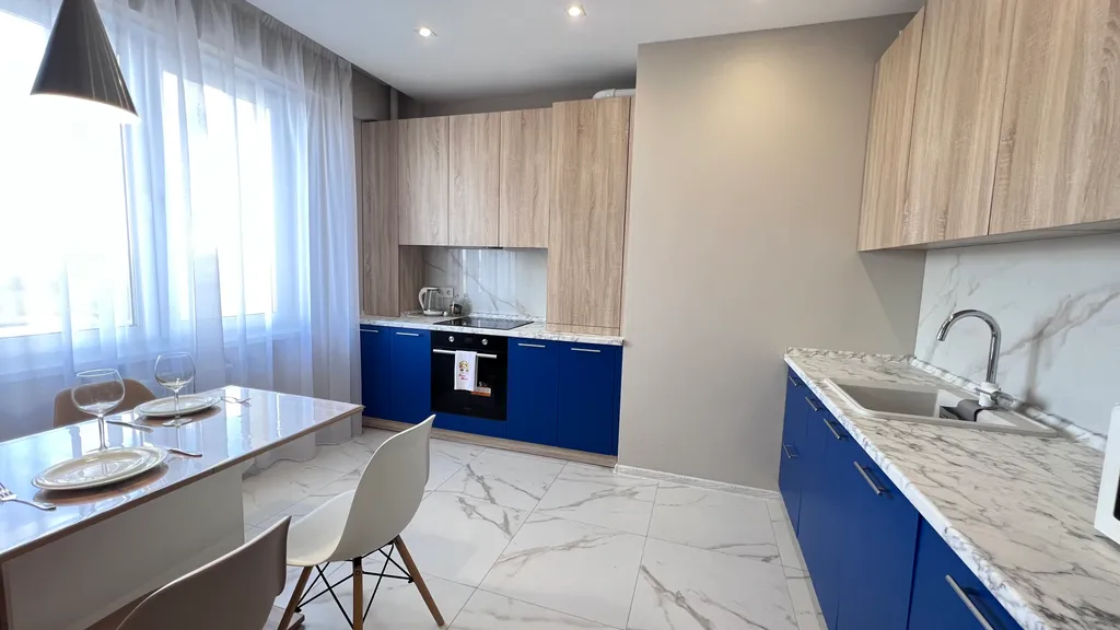 Современная квартира в центре с красивым видом на город