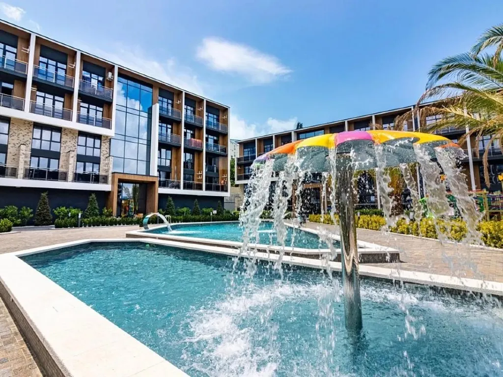 Апартамент в комплексе бизнес класса с бассейном