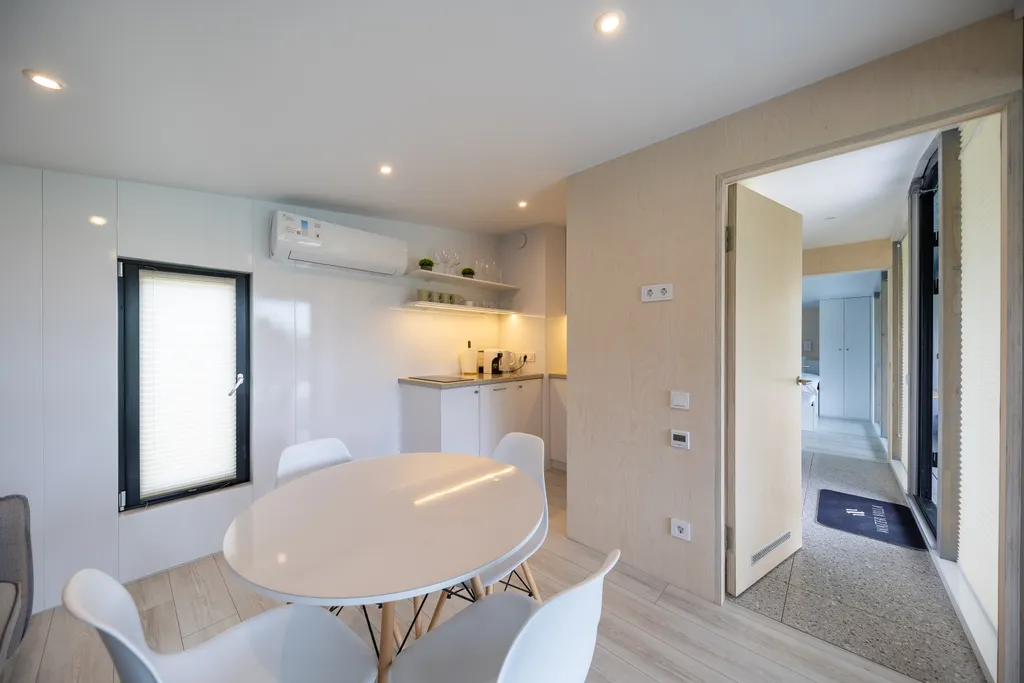 Эко-дом с горячей джакузи и профессиональным грилем на террасе