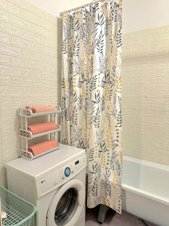 Квартира Уютная, просторная квартира в ЖК Солнечный — Тихвин